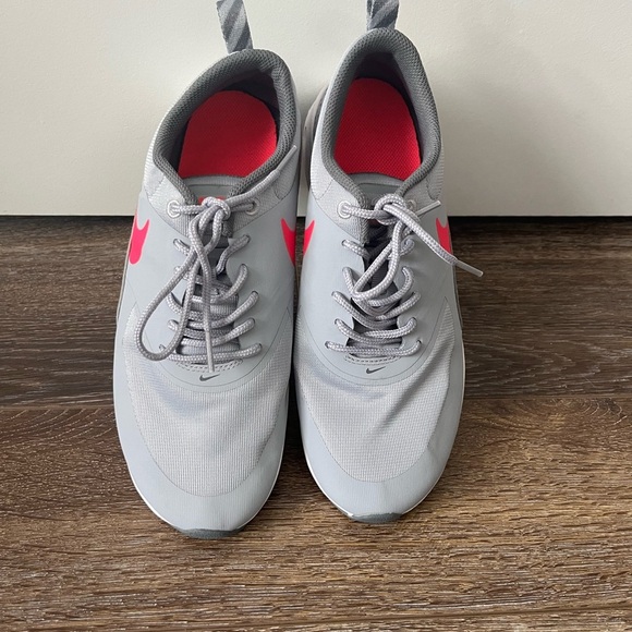 Air Max Thea GS 'Grey Hyper Pink' 6.5 Youth - Picture 3 of 7